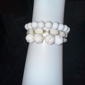 Bracelet: White Beaded Bracelet Set